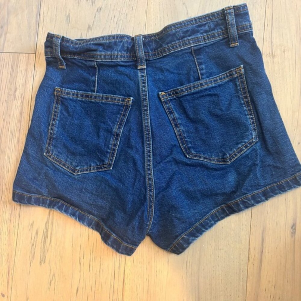 Universal Thread Sailor Denim Shorts Size 4 High‎ Waist Dark Wash